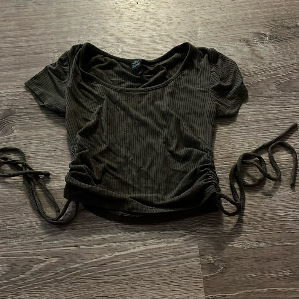 Brand is Wild Fable,size is XS women’s,color is green
